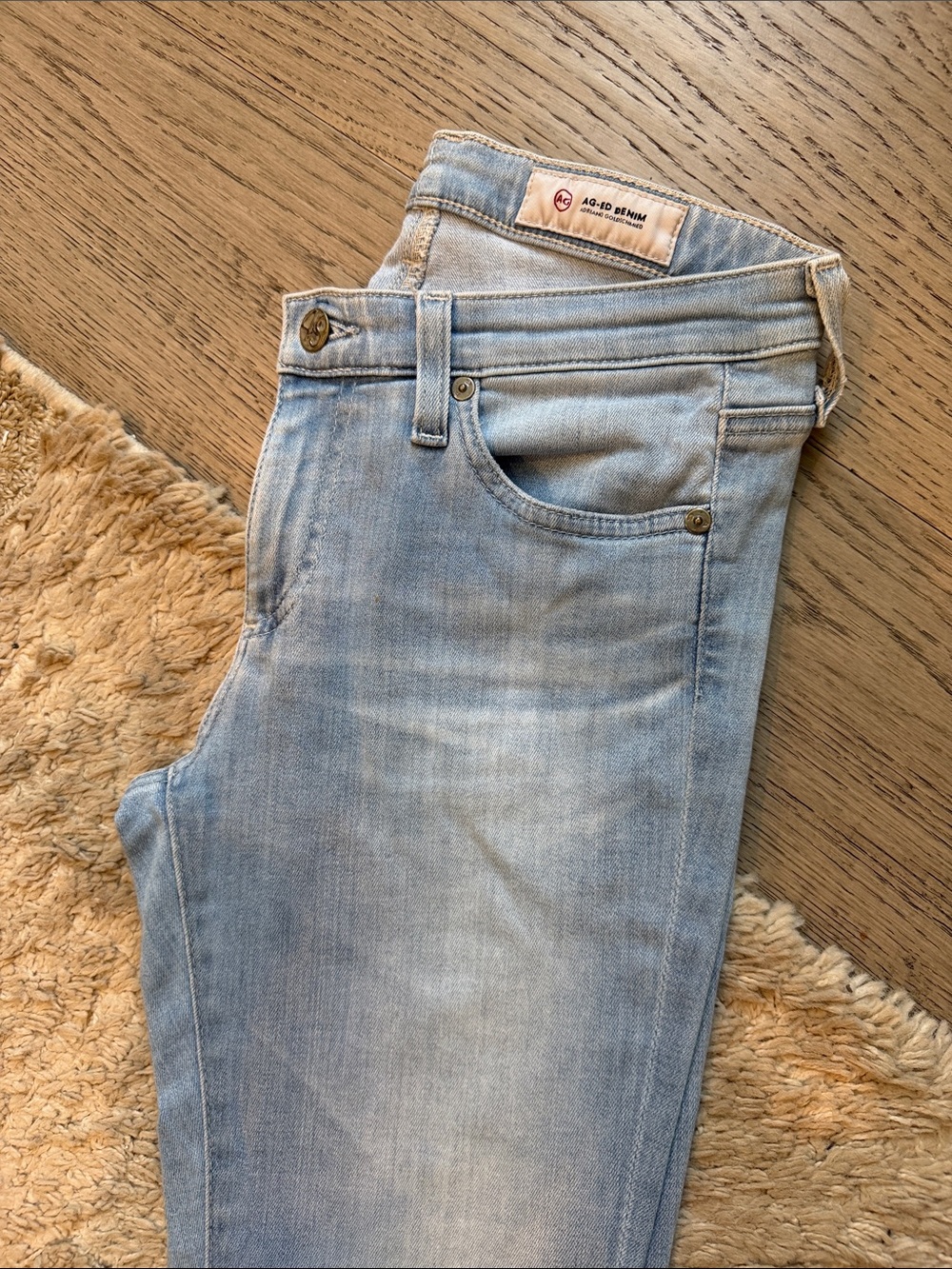AG Legging Ankle in size 26